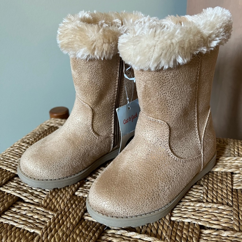 Cat & Jack Tan Faux Fur Lined Boots